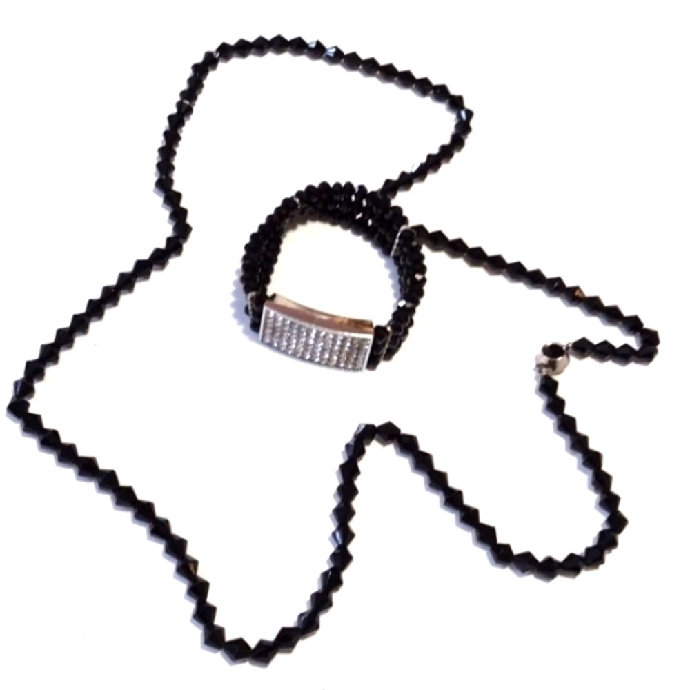 VINTAGE BLACK CRYSTAL 34" NECKLACE/SQUARE DIAMANTE CRYSTAL STRETCH BRACELET SET